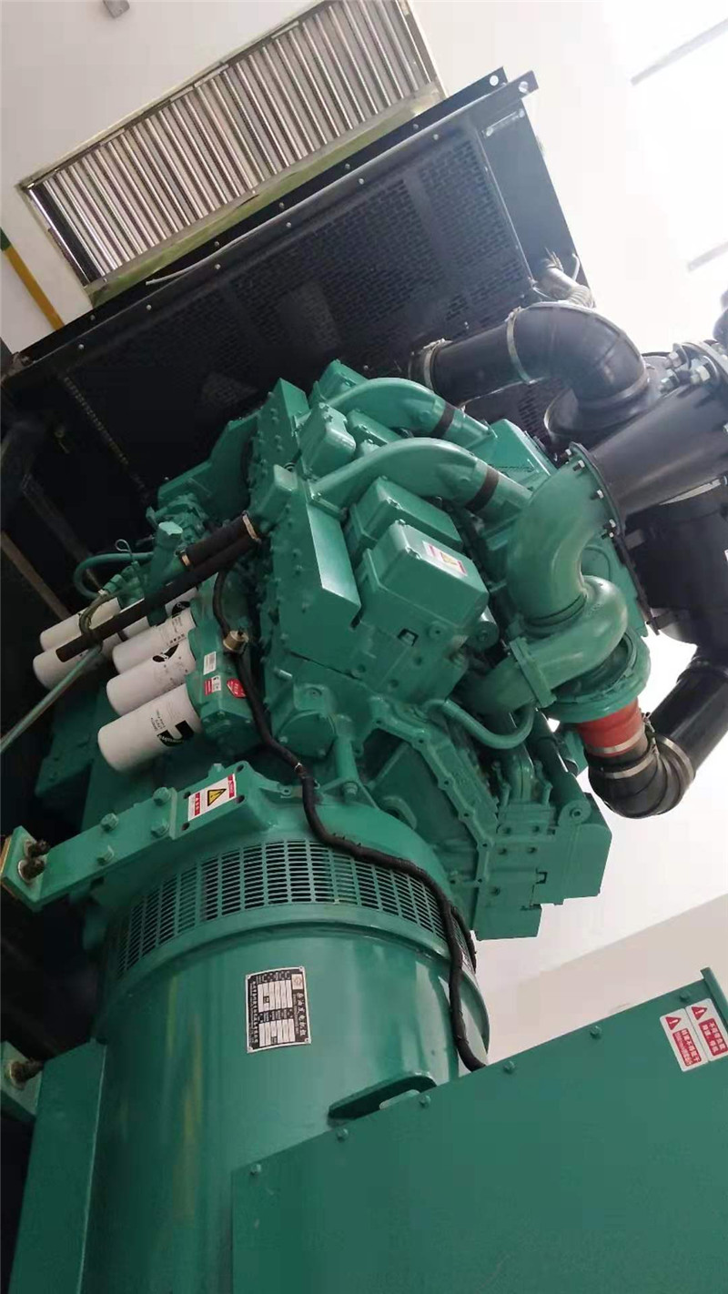 發電機組